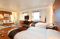 Executive Floor Junior Suite with Spa Bath with Park View - Non-Smoking