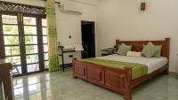 Kamer met Queensize Bed en Balkon