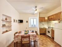 Holidaycasa Isabel - In pieno centro storico - Chambres d’hôtes Sperlonga