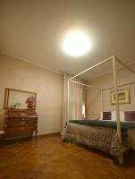 Chambre Lit King-Size avec Balcon