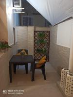 Appartamento con cortile a 30 mt. dal mare - B&B Bari
