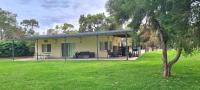 B&B Renmark - Riversands Rest Accommodation Paringa - River Box Cottage - Bed and Breakfast Renmark