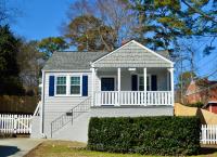 B&B Raleigh - Newly Renovated 3BR Whole House Rental Near Downtown Raleigh! Walk Everywhere! - Bed and Breakfast Raleigh