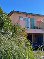 Villa "Les Greens" - Ste Maxime - 6 pers - Fibre - Proche Plages et Centre-Ville - Chambres d'hôtes Sainte-Maxime