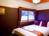 Tweepersoonskamer met Gedeelde Badkamer