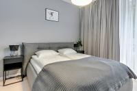 One-Bedroom Suite with Balcony (2)