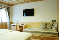 Doppel-/Zweibettzimmer mit Bergblick
