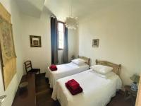 Très bel appartement dijonnais place Wilson GUTEMBERT - B&B Digione