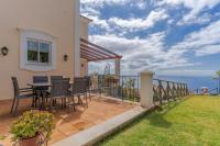 B&B Funchal - Villa Bougainvillea Palheiro Village by HR Madeira - Bed and Breakfast Funchal