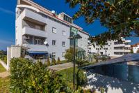 Peter Villa Spalldi Puntamika exclusive w. garage - B&B