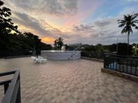 Charming Apartelle with Swimming Pool -Exclusive - B&B Davao