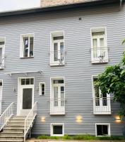 Living at Saarpartments - AdultsOnly - Business & Holiday Homes with Kitchen for Long- and Short Term stay, 3 min to St Johanner Markt and Points of Interest - Chambres d'hôtes Sarrebruck