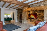 Gloucester-Beautiful 4 Bedroom Cottage-Sleeps 8-Free Parking-Fast Wi-Fi-Work or Leisure - Ferienwohnung Gloucester