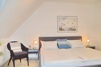 Apartment mit Balkon