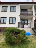 Příjemný řadový rodinný dům se zahradou - Chambres d’hôtes
