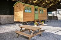 Finest Retreats - The Shepherd's Hut at Northcombe Farm - Chambres d’hôtes Beaworthy