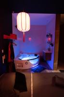 Capsule Japon - Jacuzzi - Netflix & Ecran Cinéma - Xbox - Chambres d’hôtes