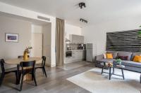 Large modern and calm flat at the doors of Panier in Marseille - Welkeys