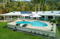 La Boheme Whitsunday in Airlie Beach with Pool - B&B Airlie Beach