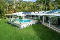 La Boheme Whitsunday in Airlie Beach with Pool - B&B Airlie Beach