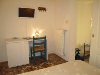 Large Double Room - First Floor