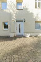 Exklusive Stadtvilla-190qm- Parkplatz- 3Schlafzimmer- 2 Bäder- Netflix- Waschmaschine- 4 Etagen-nähe Theater - Chambres d'hôtes Cottbus