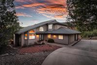 Spacious & Beautiful with Double Decks in Chapel Area - Bed and Breakfast