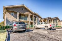 Quiet and Serene Condo in Branson - Bed and Breakfast