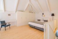 Studio with Balcony