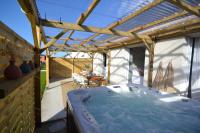 La Bulle Emeraude, détente à deux, en famille ou entre amis - B&B Plancoët