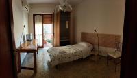 Single Room with Private External Bathroom