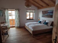 B&B Bad Heilbrunn - Landhaus Hutter - Bed and Breakfast Bad Heilbrunn