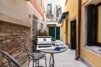 Laguna D'oro Luxury Apartments - B&B Venecia