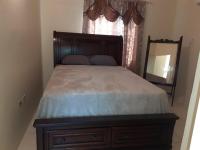 2-Bed Sleeps 4 Private Garden Parking - Chambres d’hôtes Portmore