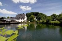 B&B Bergisch Gladbach - Malteser Komturei Hotel / Restaurant - Bed and Breakfast Bergisch Gladbach