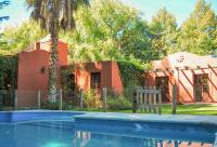 Casa de Artista en el centro de Chacras de Coria - Ferienwohnung