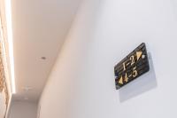 Marvellous Apt with a Large Private Terrace - B&B Valencia