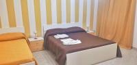 Basic Triple Room with Shared Bathroom