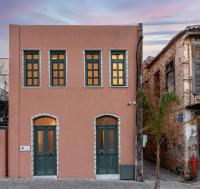Estia Luxury Living - Bed and Breakfast