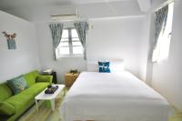 Habitación con cama grande 