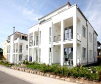Villa Antje Ferienwohnung 10 mit gratis Sauna- und Schwimmbadnutzung im AHOI Sellin - Chambres d'hôtes Ostseebad Göhren