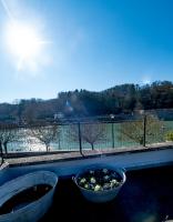 Les 3 chapeaux Dinant 6p Les canotiers 4p avec terrasse Le melon 2p SANS terrasse - B&B Dinant