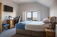 King Room with Partial Sea View