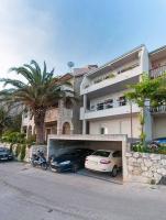 MODERN apartment OMIS - Chambres d’hôtes