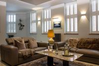 B&B Swansea - Liberty at Utopia Penthouse by MGroupSA - Bed and Breakfast Swansea