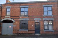 Springfield Gardens - 4 Bedroom House, 8 Beds, Close to J26 M1-A52 - Ilkeston - Long Eaton - Nottingham - Derbyshire - 400Mbs WiFi Free Parking! - Chambres d'hôtes Ilkeston