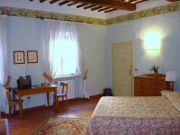 Quadruple Room with Shared Bathroom - Green Room