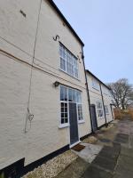 Ground floor apartment within a Georgian listed building 2 bedrooms and 2 bathrooms - B&B
