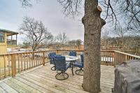 Lakefront Eucha Escape with Views and Boat Slip! - Ferienwohnung