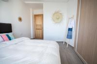 Apartment with Sea View (1st floor, sea view, private balcony)